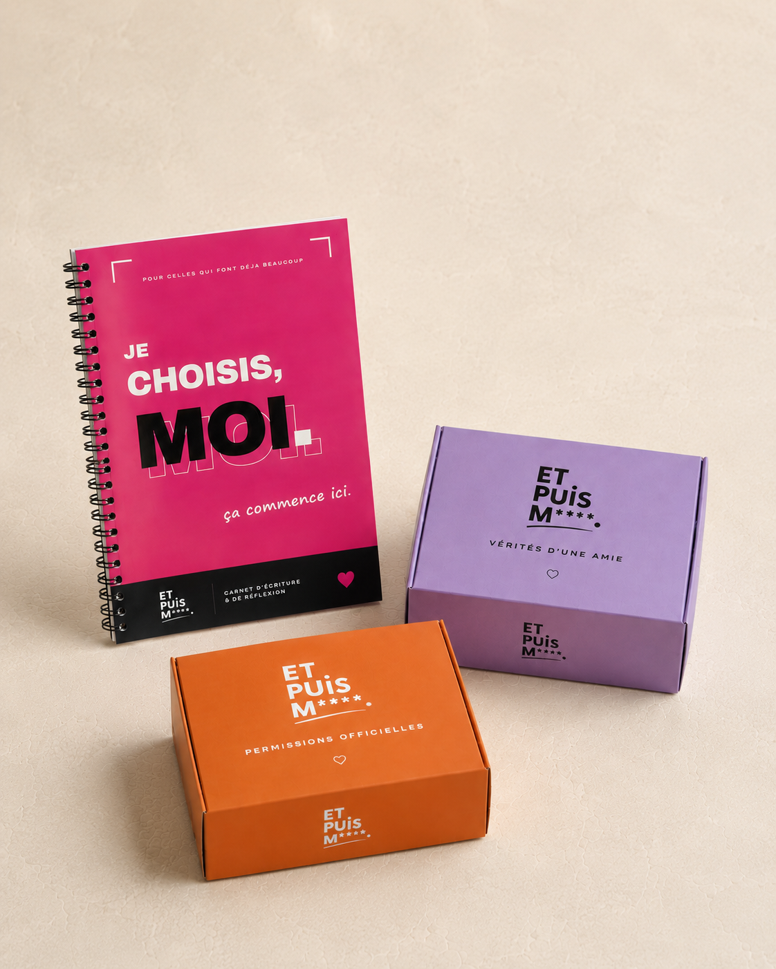 Le carnet Je choisis, moi à spirales avec les deux coffrets Et puis M, Vérités d'une amie et Permissions officielles